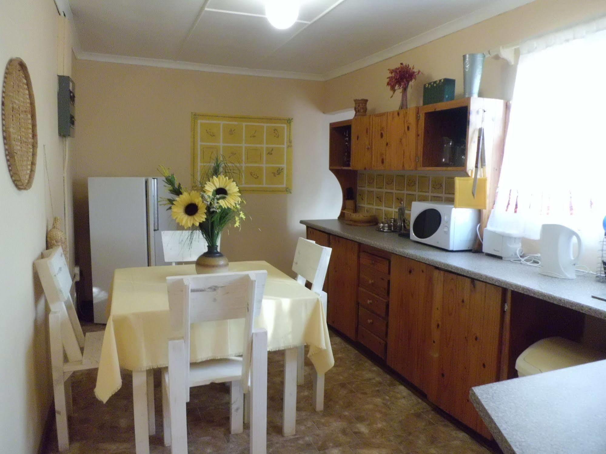Morning Glory Cottages Venterstad Экстерьер фото